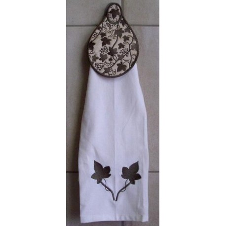 TDZ086 - Vine Towel Topper